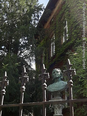 Franz Liszt Museum mit Büste (Bayreuth, Fichtelgebirge)